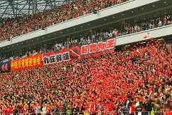 九州体育平台-国内球队主场拼搏，上演绝地逆转